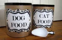 Pet food containers